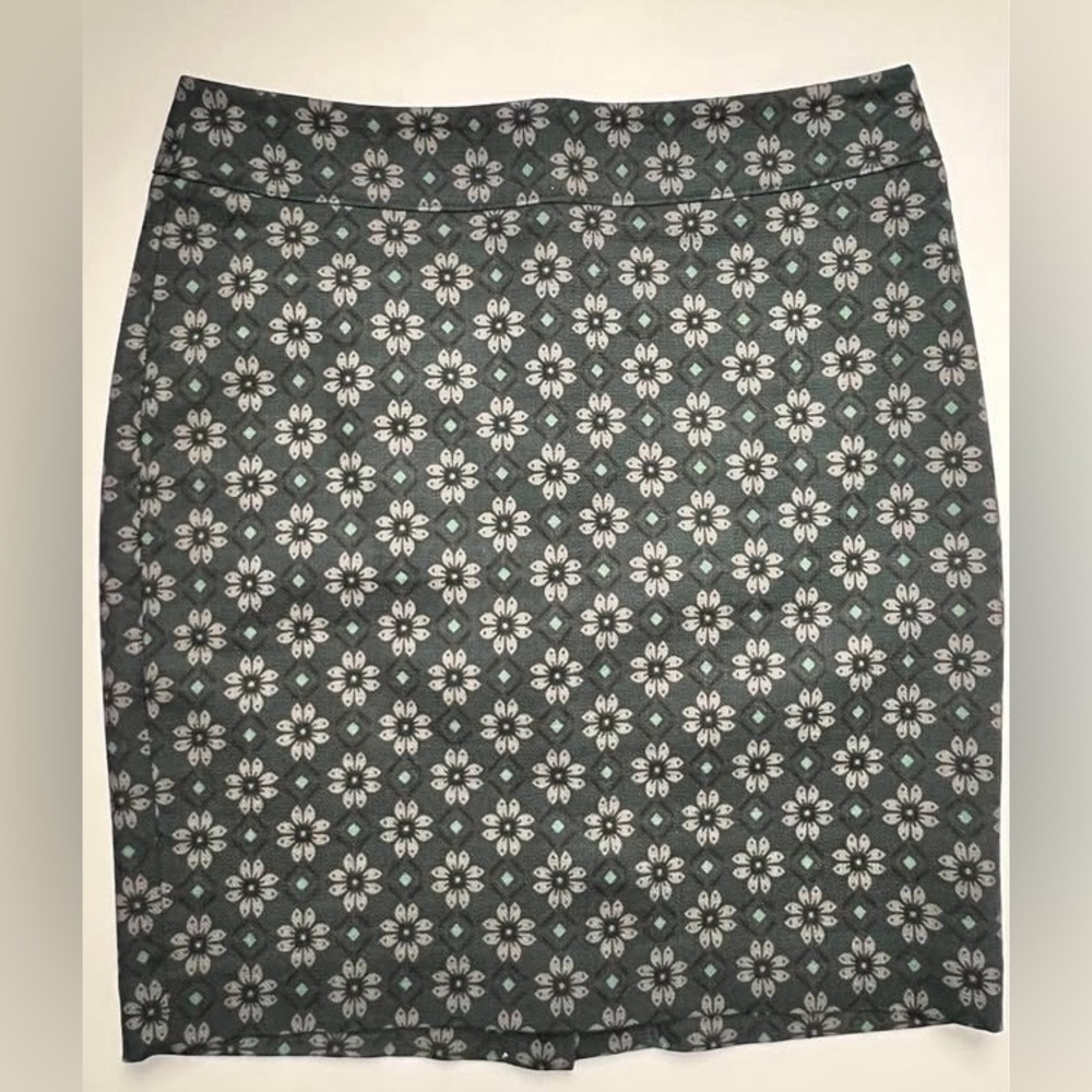 Loft (Ann Taylor) Pencil Skirt Size 4